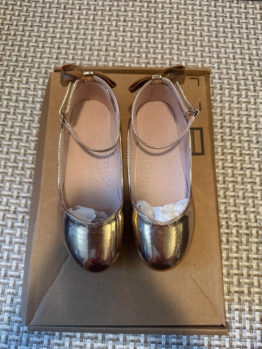 Girls Metallic Gold Mary Jane Dress Shoes with Ankle Strap and Bow
